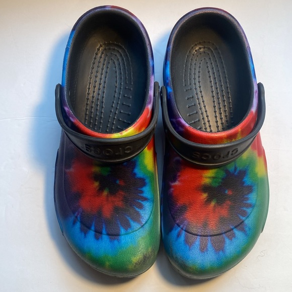 Colorful Crocs - Picture 3 of 6